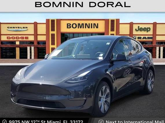 TESLA MODEL Y 2024 7SAYGDEE6RF037842 image